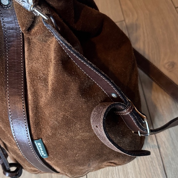 Elegant Brown Suede crossbody Bag - Picture 4 of 10